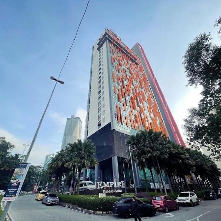 Q Damansara By Trillionz Hotel Petaling Jaya Exterior foto