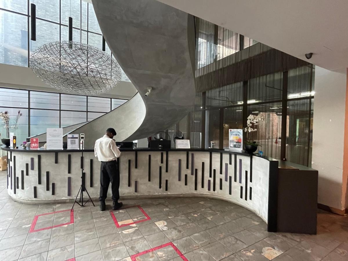 Q Damansara By Trillionz Hotel Petaling Jaya Exterior foto